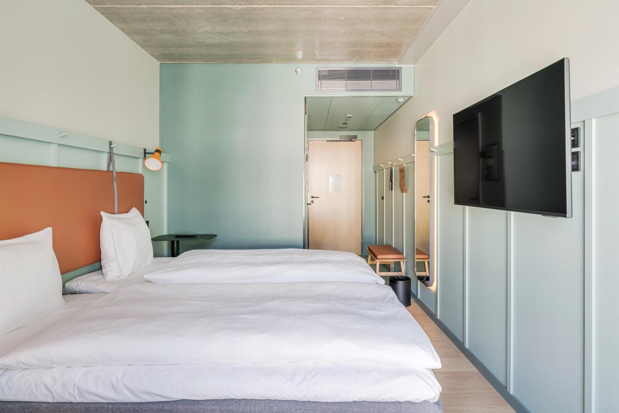Standard Double Room,1638427910:JPEG