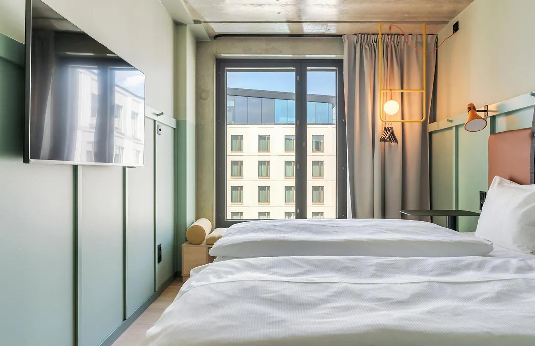 Comfort Hotel Helsinki Airport-1